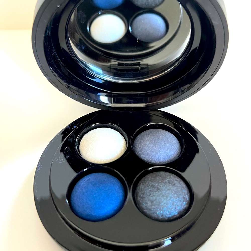 MAC Cosmetics Mineralize Eye Shadow x4 (a Sprinkle of Blue). New never used!